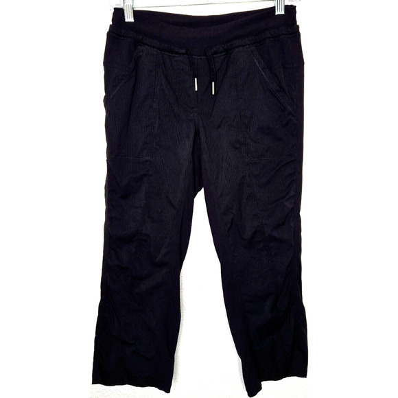 Lululemon Womens Dance Studio Capri Crop Pants 4 Black Mid Rise Active Yoga Gym - Picture 1 of 9